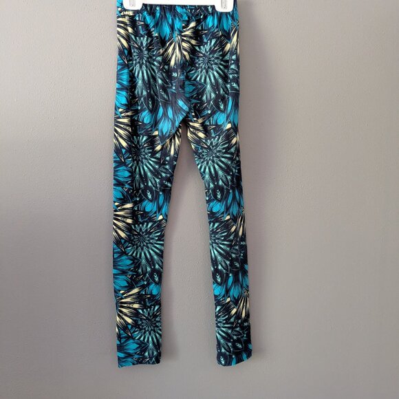 Sweetlegs sz Small 5/$50 - Picture 3 of 3